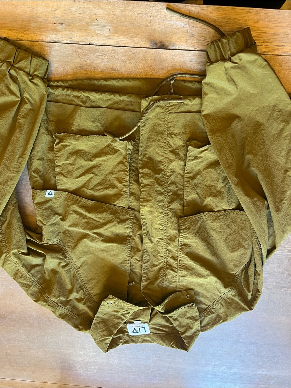 LIV Olive Green Lightweight Women's Jacket